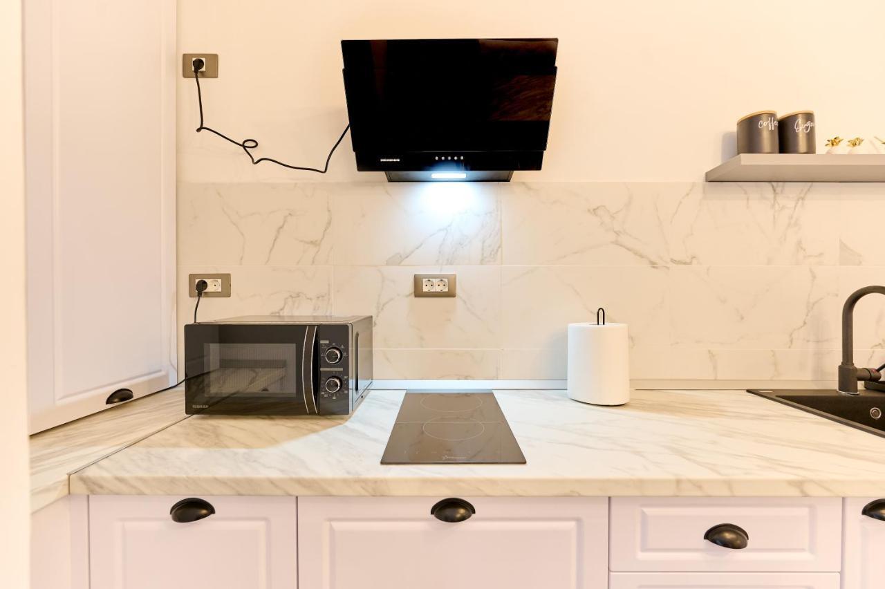 Infinity Luxury Studio - Nord10 By Alezzi Apartment Navodari Luaran gambar